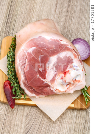 Raw pork knuckle Raw pork knuckle 17701581