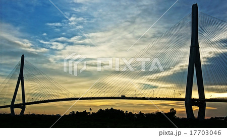 Can Tho Bridge 17703046