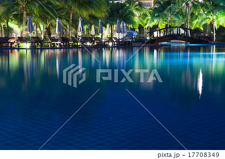 swimming pool swimming pool 17708349