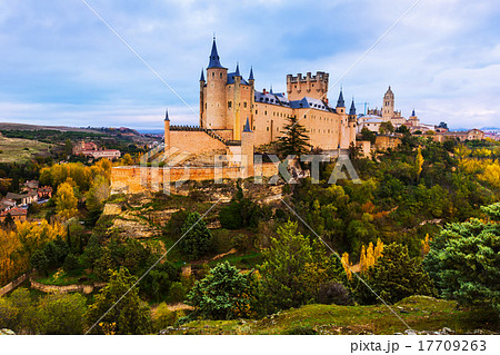 Alcazar of Segovia in day time Alcazar of Segovia in day time 17709263