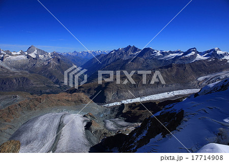 スイスアルプスと氷河 スイスアルプスと氷河 17714908