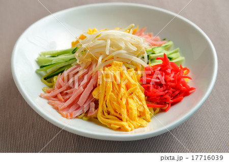 冷麺 冷麺 17716039