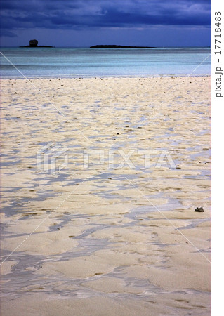 in the indian ocean in the indian ocean 17718483