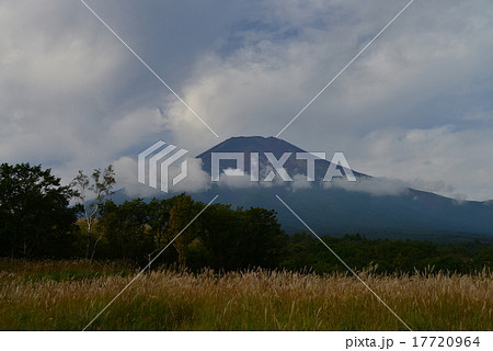 初秋の富士山 初秋の富士山 17720964