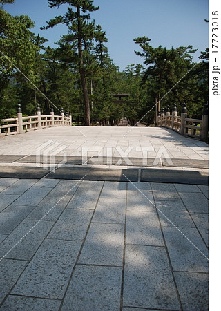 出雲大社の「祓橋」（出雲市大社町／島根県） 17723018