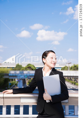 ビジネス 女性 ビジネス 女性 17726839
