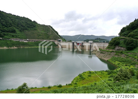 月山ダム 17728036