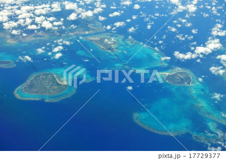 沖縄　竹富島　小浜島　黒島　空撮 17729377