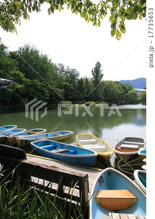 北海道札幌市の中島公園内のボート乗り場　北海道旅行 17735653