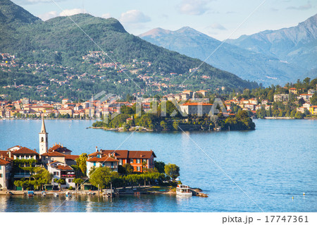 Lago Maggiore Lago Maggiore 17747361