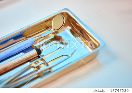 Closeup of a modern dentist tools 17747580
