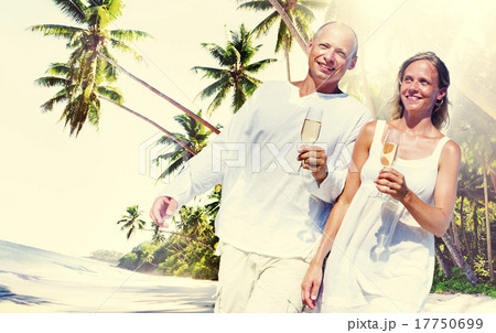Couple Honeymoon Tropical Beach Romantic Concept Couple Honeymoon Tropical Beach Romantic Concept 17750699