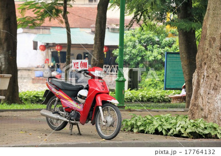 ハノイのバイクタクシー 17764132