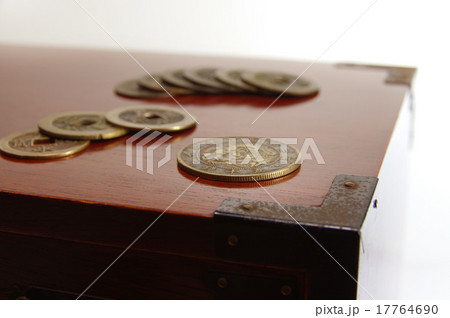 五十銭銀貨 17764690