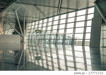 airport waiting area, seats and outside the window 17771115