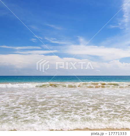 ocean, sandy beach and blue sky 17771333