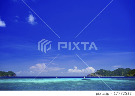 美しい嘉鉄の海 (奄美大島) 美しい嘉鉄の海 (奄美大島) 17772532