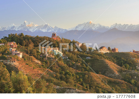 ナガルコットの朝 17777608