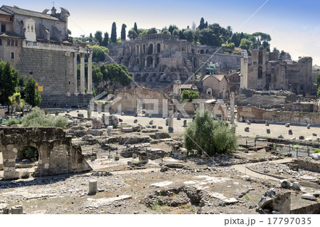 Italy. Rome. Ruins of a forum 17797035