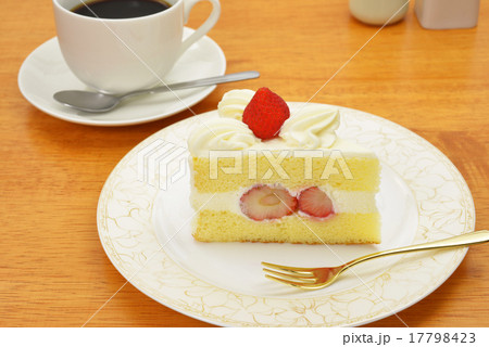 イチゴショートケーキ 17798423
