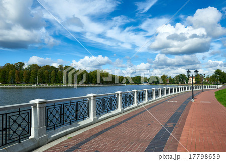 Embankment of Verkhnee lake. Kaliningrad Embankment of Verkhnee lake. Kaliningrad 17798659