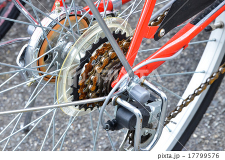 錆びた自転車変速機 17799576