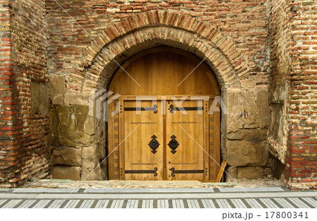 old gate old gate 17800341