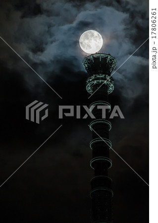 スーパームーンと東京スカイツリー 17806261