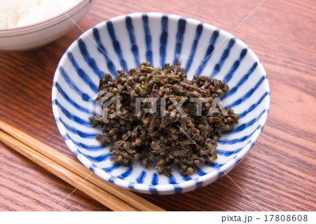 紫蘇の実の塩漬け 17808608