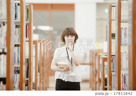 静かにしてください 17811642