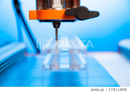 Cutter CNC router and plastic parts of Plexiglas 17811806