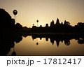 アンコールワットの日の出 17812417