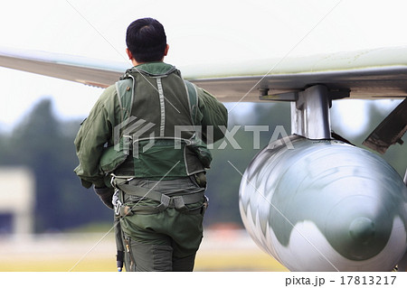 航空自衛隊の戦闘機パイロットの写真素材