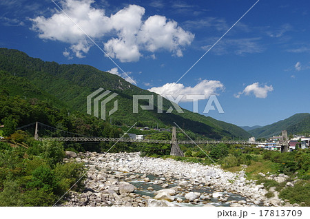 桃介橋(ももすけばし)全景横 重要文化財 桃介橋(ももすけばし)全景横 重要文化財 17813709