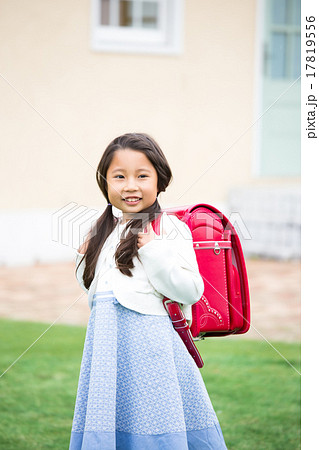 mother and child 2 17819556