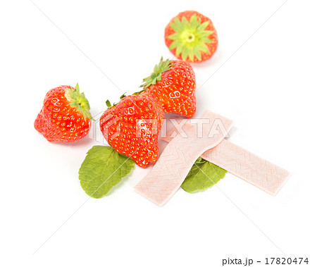 Strawberry chewing gum Strawberry chewing gum 17820474