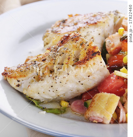 Mahi Mahi Fillets with Salad Mahi Mahi Fillets with Salad 17822460