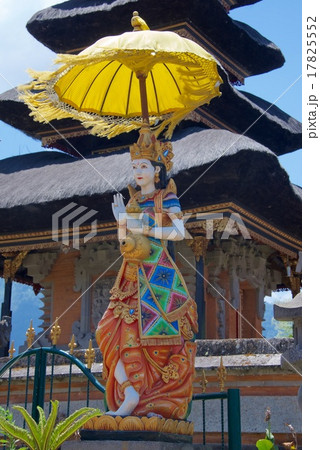 ウルン・ダヌ・バトゥール寺院 ウルン・ダヌ・バトゥール寺院 17825552