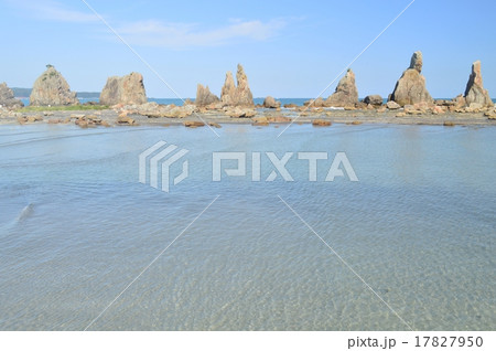 南紀串本の橋杭岩 南紀串本の橋杭岩 17827950