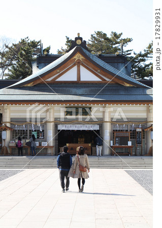 広島護国神社　広島東洋カープが必勝祈願のためチームとして参拝 17829931
