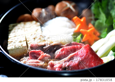 すき焼き すき焼き 17831058