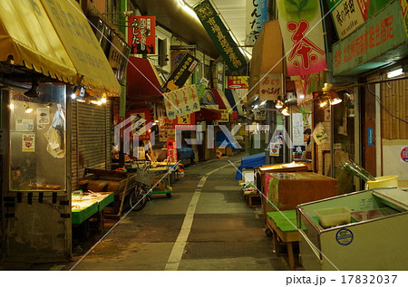 旦過市場のアーケード 17832037