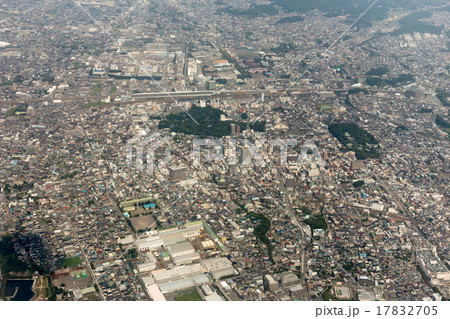 静岡県三島市の中心部を空撮 17832705