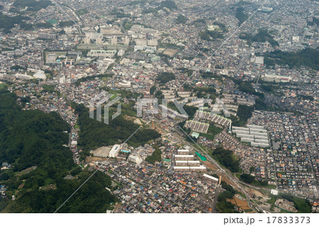 横浜市栄区の本郷台駅付近を空撮 17833373