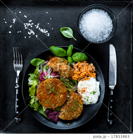 Patties on lettuce with bulgur Patties on lettuce with bulgur 17833863