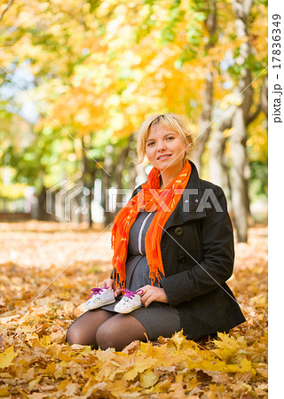 pregnant woman in autumn park 17836349
