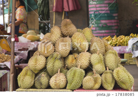 店頭のドリアン 17838085