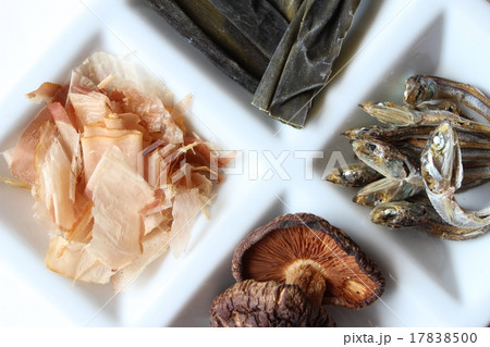 出汁の材料 17838500