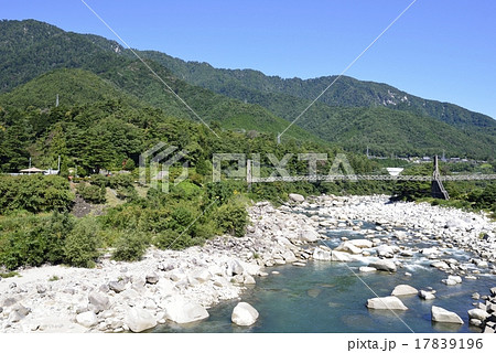 重要文化財・桃介橋（三留野大橋から） 17839196