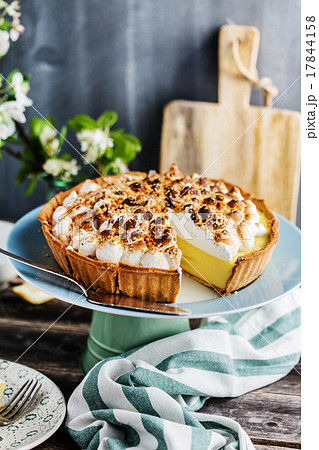 meringue pie meringue pie 17844158